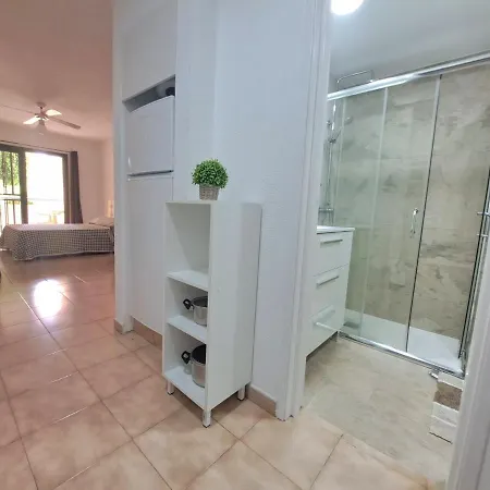 Appartamento Bonito Estudio En Cristianos En Complejo Con Piscina Y Cerca De Playa Los Cristianos (Tenerife)